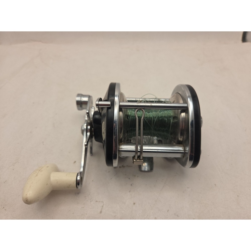 Vintage True Temper Ocean City 923C Fishing Reel Clicker Drag Level wind Working